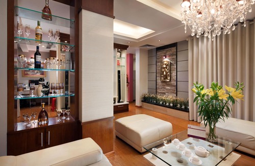 Dich Vong Hau Hotel | Luxeden Hotel Hanoi