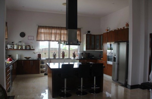 Si Rusa House | Luxery Bungalow At Seaside Port Dickson water only 10 m away, beach 1 km
