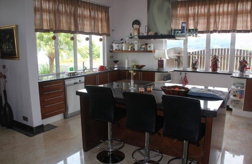 Si Rusa House | Luxery Bungalow At Seaside Port Dickson water only 10 m away, beach 1 km