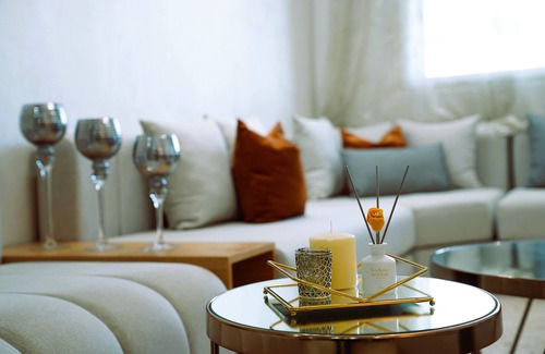 Sale Apartment | Luxueux Appart-piscine Près de Laéroport de Rabat, Tram et Gare à Proximité