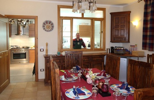 Bagnaia Villa | Luxurious Country Villa, large private pool & professional kitchen, near Perugia