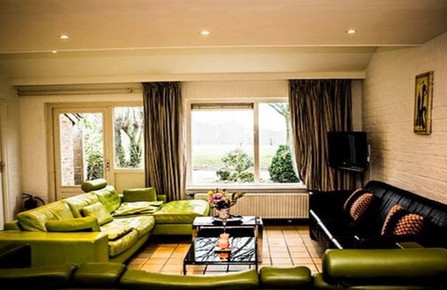 Landsrade House | luxurious 12-person group accommodation