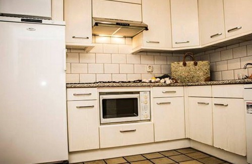 Landsrade House | luxurious 12-person group accommodation