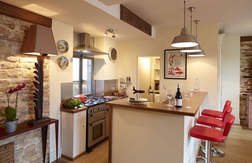 Beaune City Centre Apartment | Luxurious 2-bedroom apartment in the historic center of Beaune,