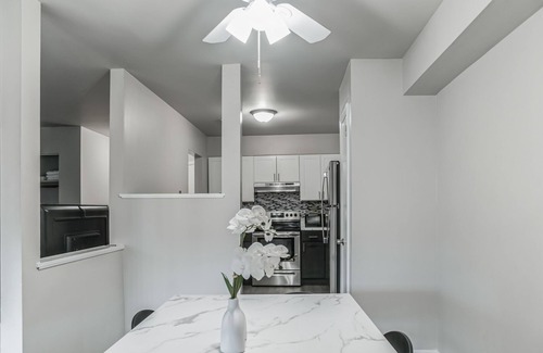 Edgemoor Apartment | Luxurious 2-Bedroom Apartment in Wilmington