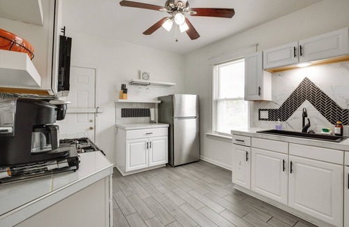 North Hyde Park Apartment | Luxurious 2BR Kansas City Condo Near Downtown