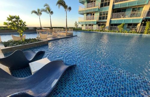 Tambo Apartment | Luxurious 3BR in Manila Bay across Okada II 12pax