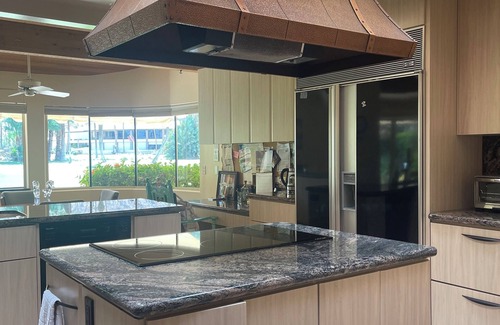 Indian Wells House | Luxurious 4,500-sq-ft home, prime location, sweeping mountain & golf course view