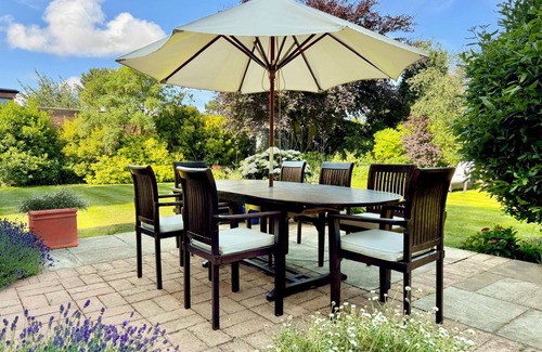 Birkdale House | Luxurious 5 Bed Modern Detached House perfect for Golfers up to 10 Guests