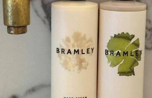 Rayet Other | Luxurious 5-bedroom castle in peaceful Rayet with AC