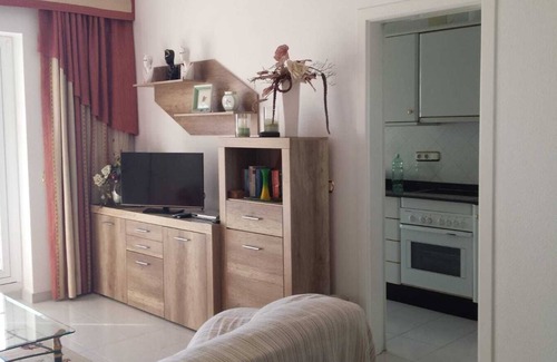 Guardamar del Segura Condo | Luxurious apartment with direct sea view (free WIFI, 5 minutes to the beach)