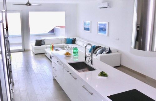 Drasnice Villa | Luxurious and Modern with Pool, Roofdeck, and Views! VillaMelCroatia