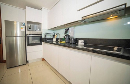 Apoquindo Apartment | Luxurious and Sophisticated 1BR in Las Condes