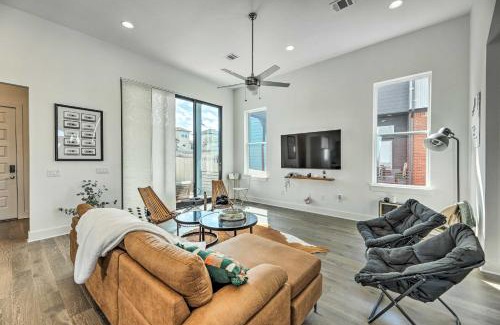 Meadows At Trinity Crossing House | Luxurious and Spacious Austin Home about 8 Mi to Dtwn!