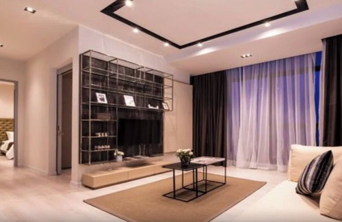 Kuala Lumpur City Centre Apartment | Luxurious Apartment in the heart of the City. With amazing rooftop pool.