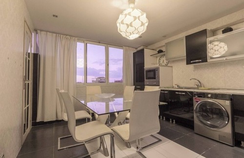Bab Ezzouar Apartment | Luxurious apartment 5 min from airport, SAFEX and La Mer