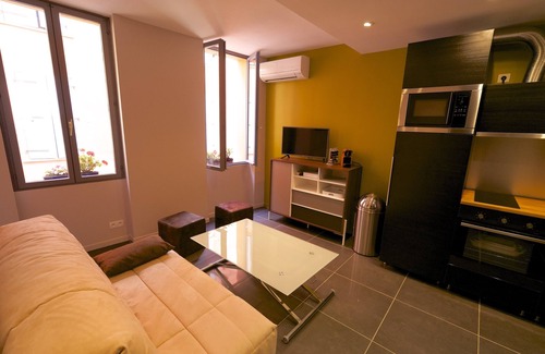 La Real Apartment | Luxurious apartment-studiotout comfort in the historic center of Perpignan