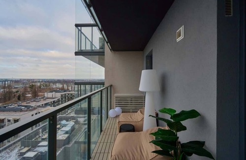 Srodmiescie Apartment | Luxurious Beige Apartment | 13th floor | Wrocław