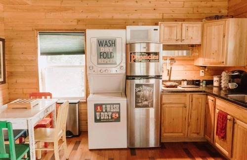 Triadelphia Cabin | Luxurious Cabin Retreat near Oglebay Park