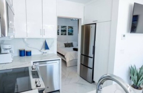 Contant Hill Apartment | Luxurious Caribbean Suite - 7