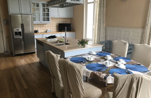 Journet House | Luxurious Chateau with Private Pool, Tennis and Par 3 Golf