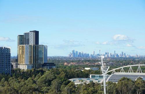 Lidcombe Apartment | Luxurious city view at Sydney Olympic Park