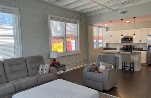 Anderson Condo | Luxurious condo in downtown Anderson!