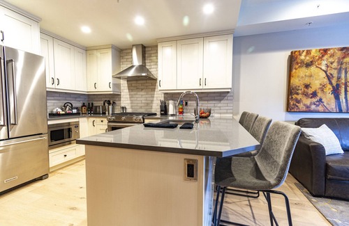 Canmore Condo | Luxurious Condo in the Heart of Canmore