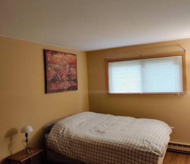 O'Hare Apartment | Luxurious Condo in Top Rated Neighborhood