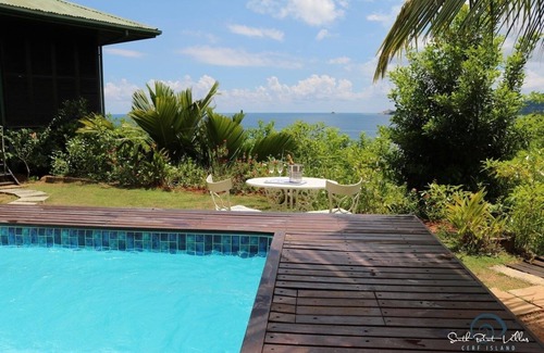 Cerf Island Villa | Luxurious, family Villa on the seafront with spectacular seaviews of paradise!