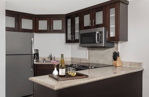 Las Vegas Strip Villa | Luxurious grand chateau 2-bedroom, 2-bath villa in marvelous Las Vegas