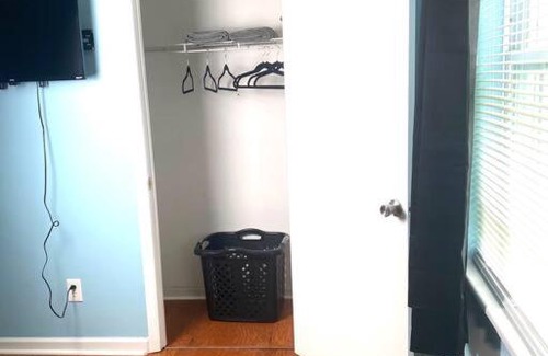 Albany House | Luxurious Hidden Oasis 4BD Near Downtown Albany, GA