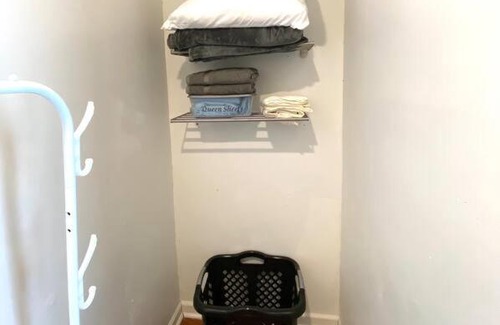 Albany House | Luxurious Hidden Oasis 4BD Near Downtown Albany, GA