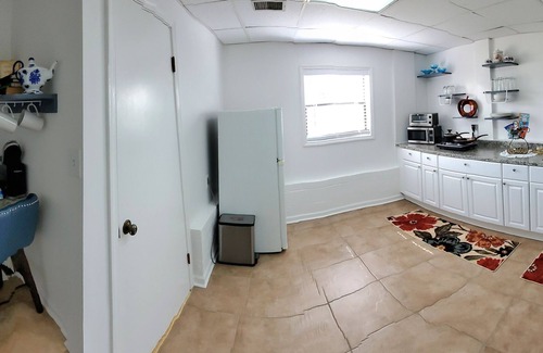 Kennesaw House | Luxurious Hideaway minutes away from downtownWoodstock, KSU, Town Center Mall