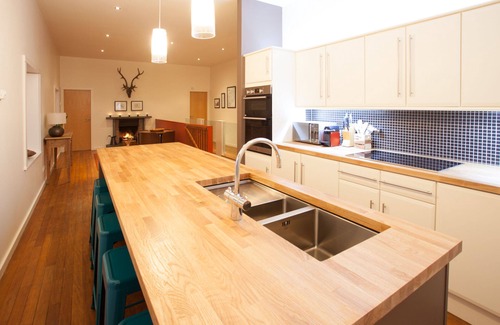 Keiss House | Luxurious historic seaside house on the North Coast 500