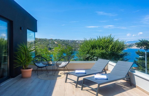 Bakarac House | Luxurious home in Bakarac