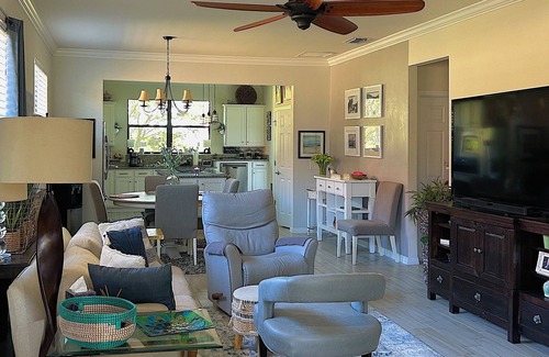 Venice House | Luxurious home with everything you'll need for ANY season in paradise!