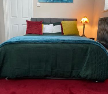 Wrotham Apartment | Luxurious Homestay in Kent with Easy Access to London