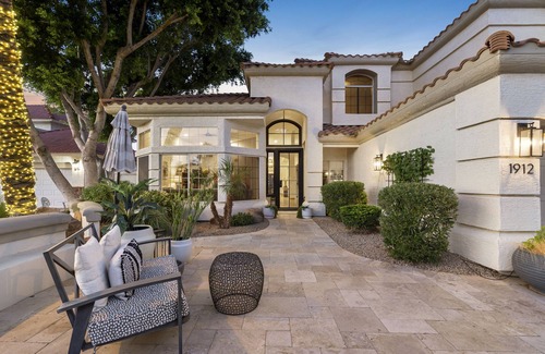 Val Vista Lakes House | Luxurious Lake House | Full Amenities, Pool + Lake
