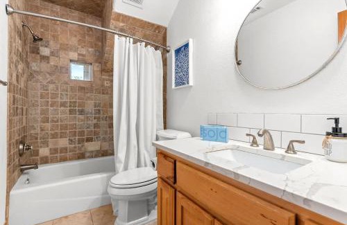 Dripping Springs House | Luxurious Lake Park House: Sleeps 25, Pool, Hot-Tub, Firepit and Game Room!