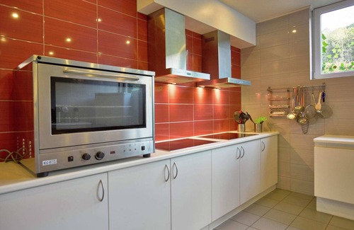 Lorce Villa | Luxurious Mansion in Stoumont with Indoor Pool