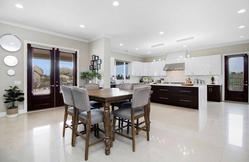 Temecula House | Luxurious Mansion in Wine Country