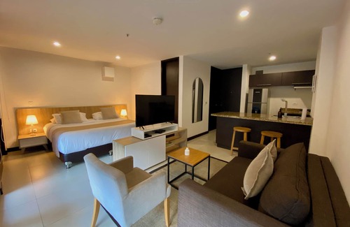 Rionegro Bed & Breakfast | Luxurious mountain-view room with own facilities in Rionegro Colombia