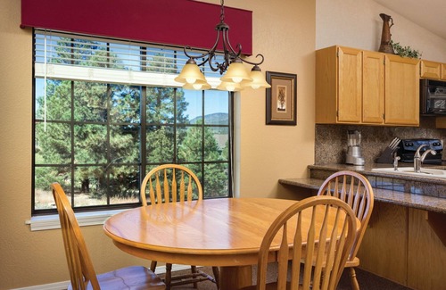 Flagstaff Resort | Luxurious Mountain View Golf Resort with tons of Amenities