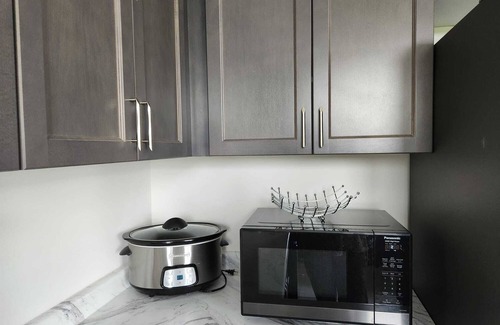 Orillia House | Luxurious New-Built Retreat Near 3 Beautiful Lakes