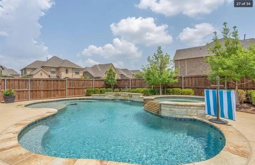 Coppell Villa | Luxurious Oasis with Pool/Spa 8 mins from Airport