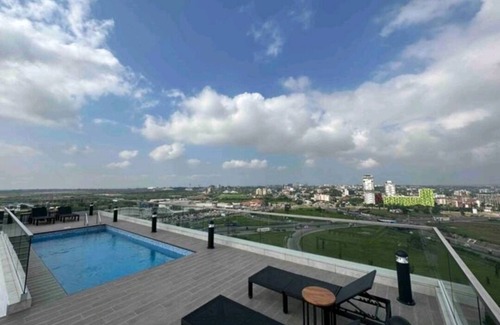 East Legon Apartment | Luxurious oasis with stunning views, ideal for your family in the heart of Accra