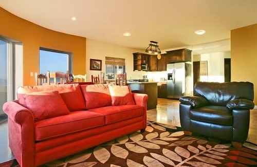 Salsipuedes House | Luxurious Oceanfront Villa Perfect for Large weddings, family group and Retreat