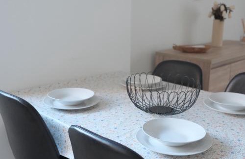 Bahar ic-Caghaq Apartment | Luxurious one bedroom apartment by the beach close to st julians