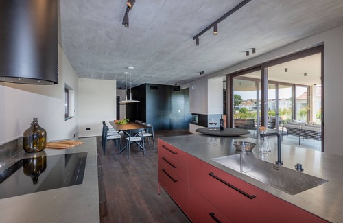 Banjole Villa | Luxurious pool villa, 5 minutes walk from the beach